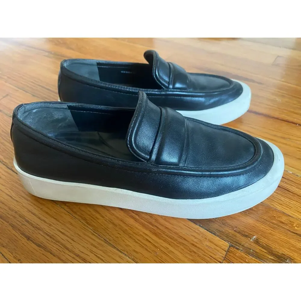 Vince Ghia womens loafer black 6.5